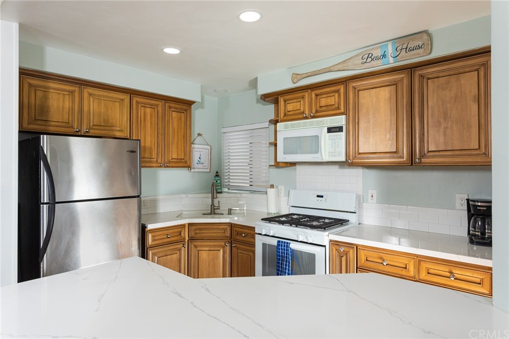 1514 West Oceanfront Newport Beach, CA 92663 - Photo 17 of 63