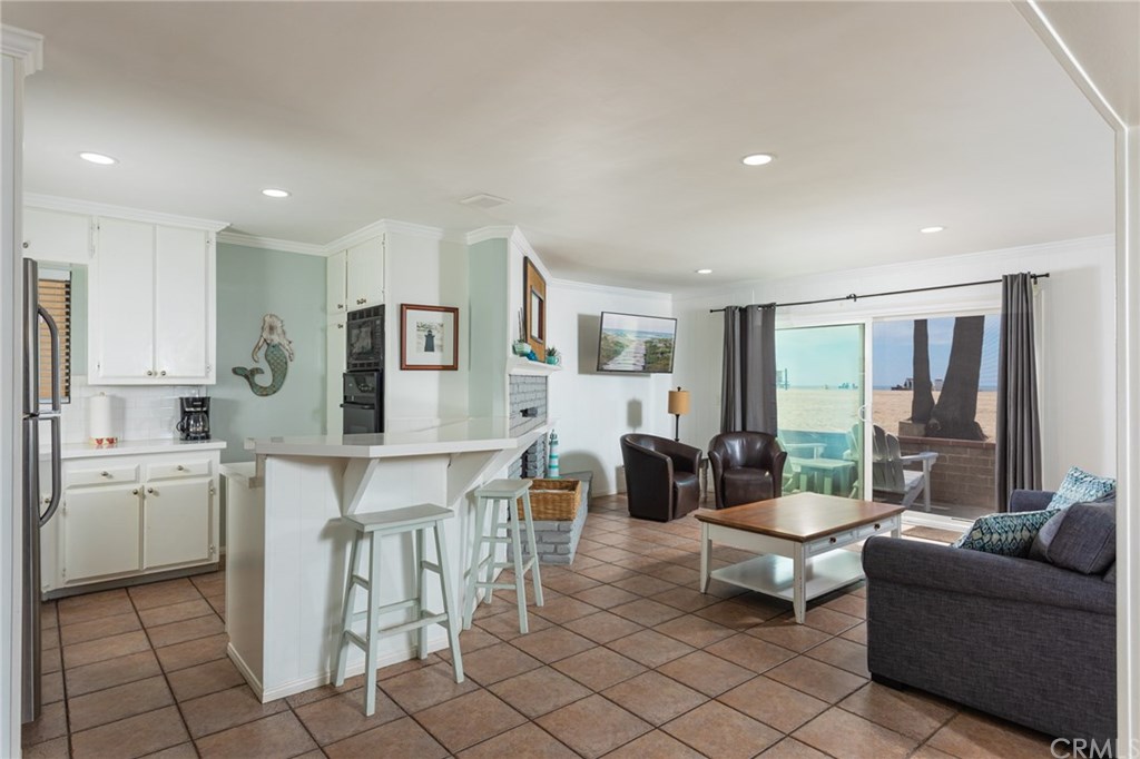 1514 West Oceanfront Newport Beach, CA 92663 - Photo 18 of 63