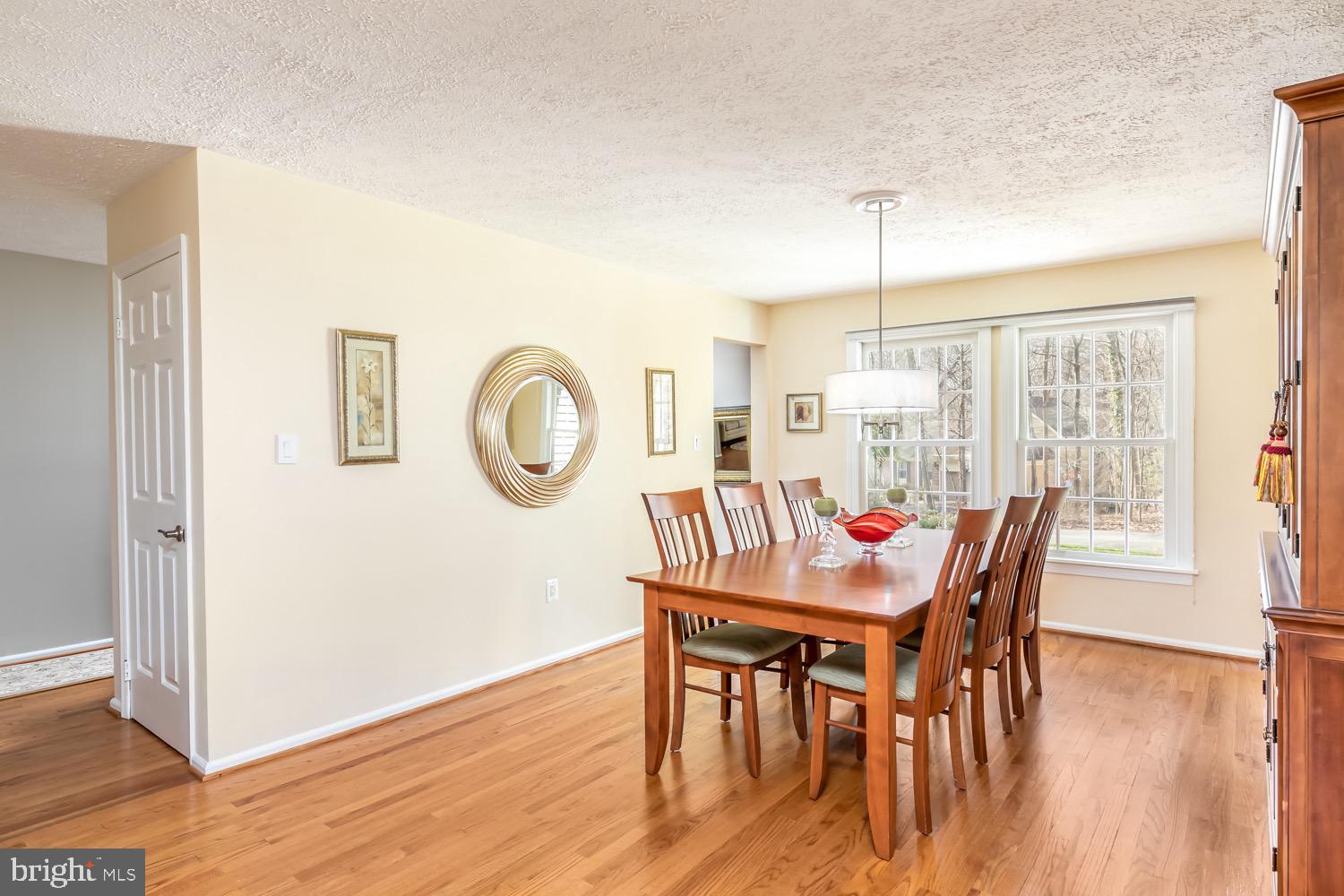 1837 Post Oak Trail Reston, VA 20191 - Photo 12 of 49