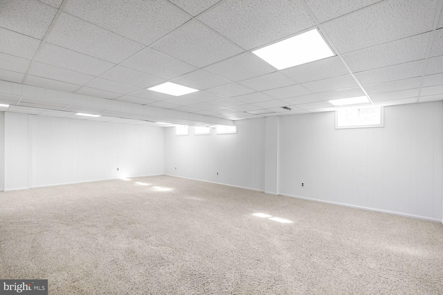 1837 Post Oak Trail Reston, VA 20191 - Photo 35 of 49
