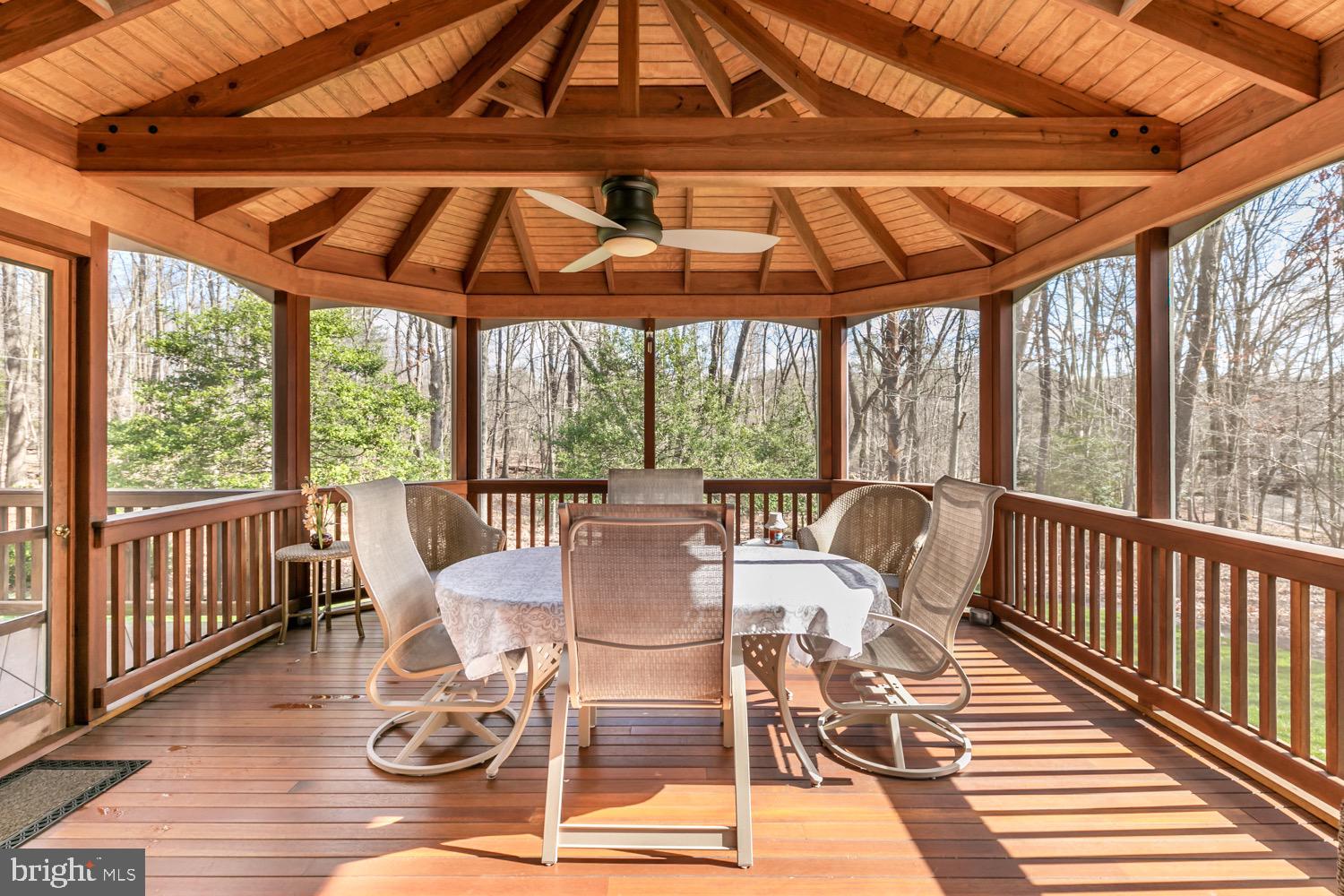 1837 Post Oak Trail Reston, VA 20191 - Photo 38 of 49