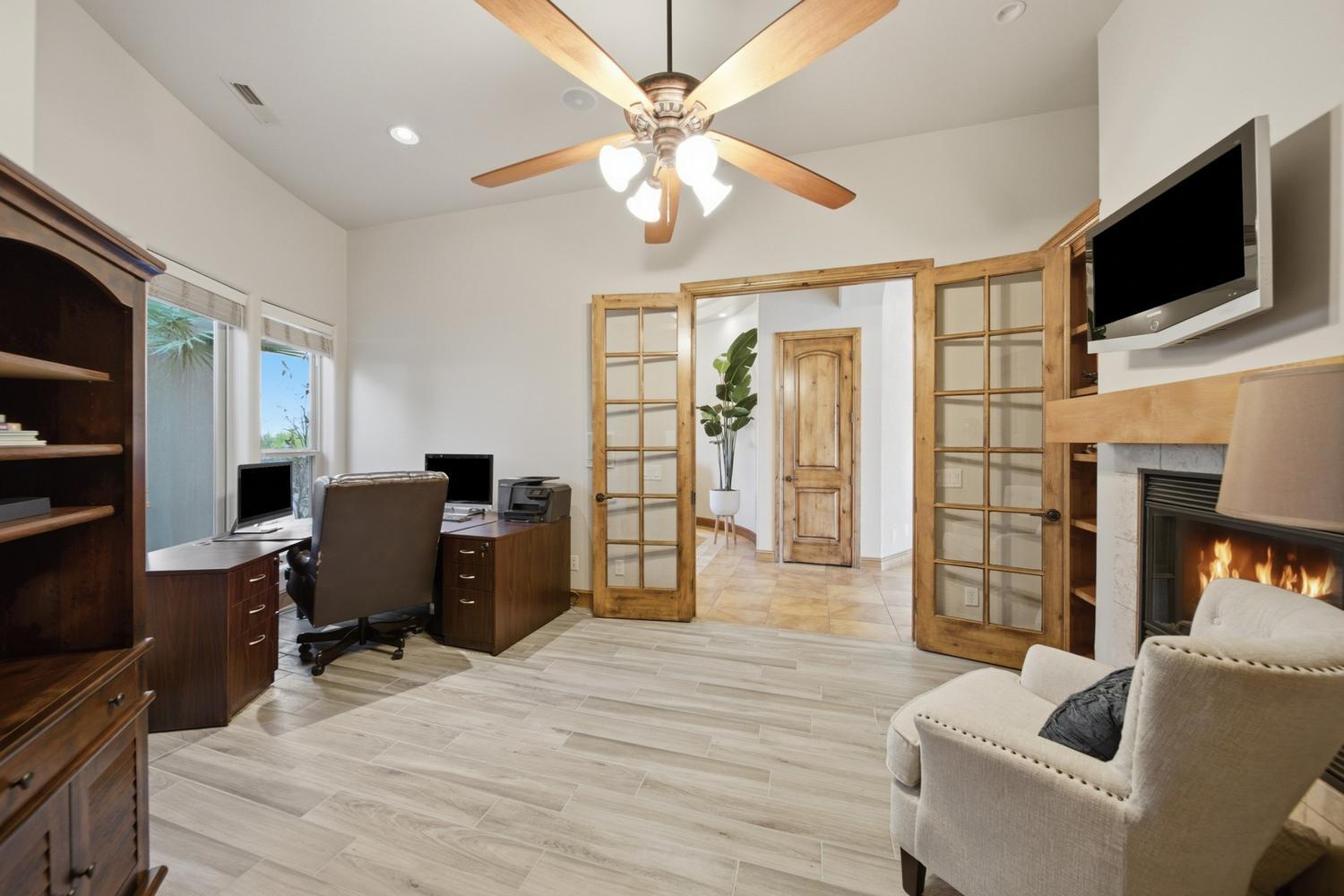 1536 Cliff Point Circle St. George, UT 84790 - Photo 19 of 24 019-077-Executive Office-1500x1000