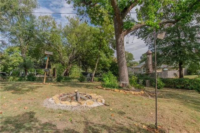 $325,000 | 13517 Lowell Avenue, Grandview, MO 64030