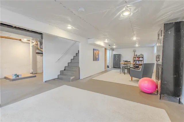 $325,000 | 13517 Lowell Avenue, Grandview, MO 64030