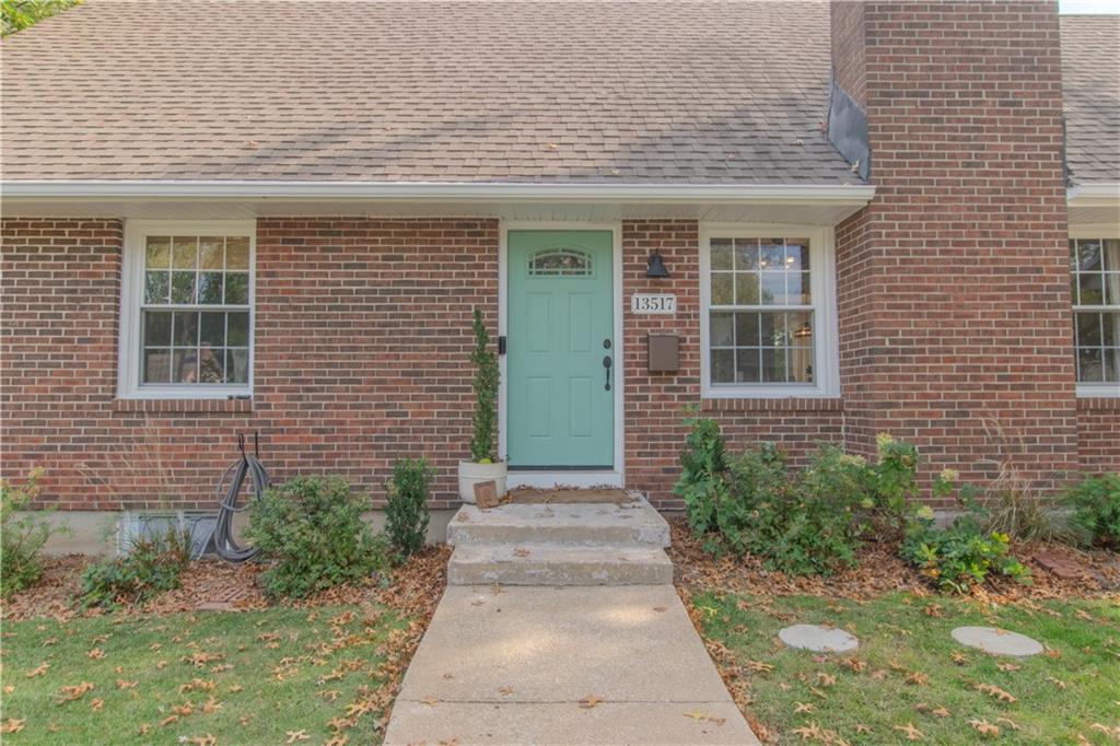 13517 Lowell Avenue Grandview, MO 64030 - Photo 10 of 52