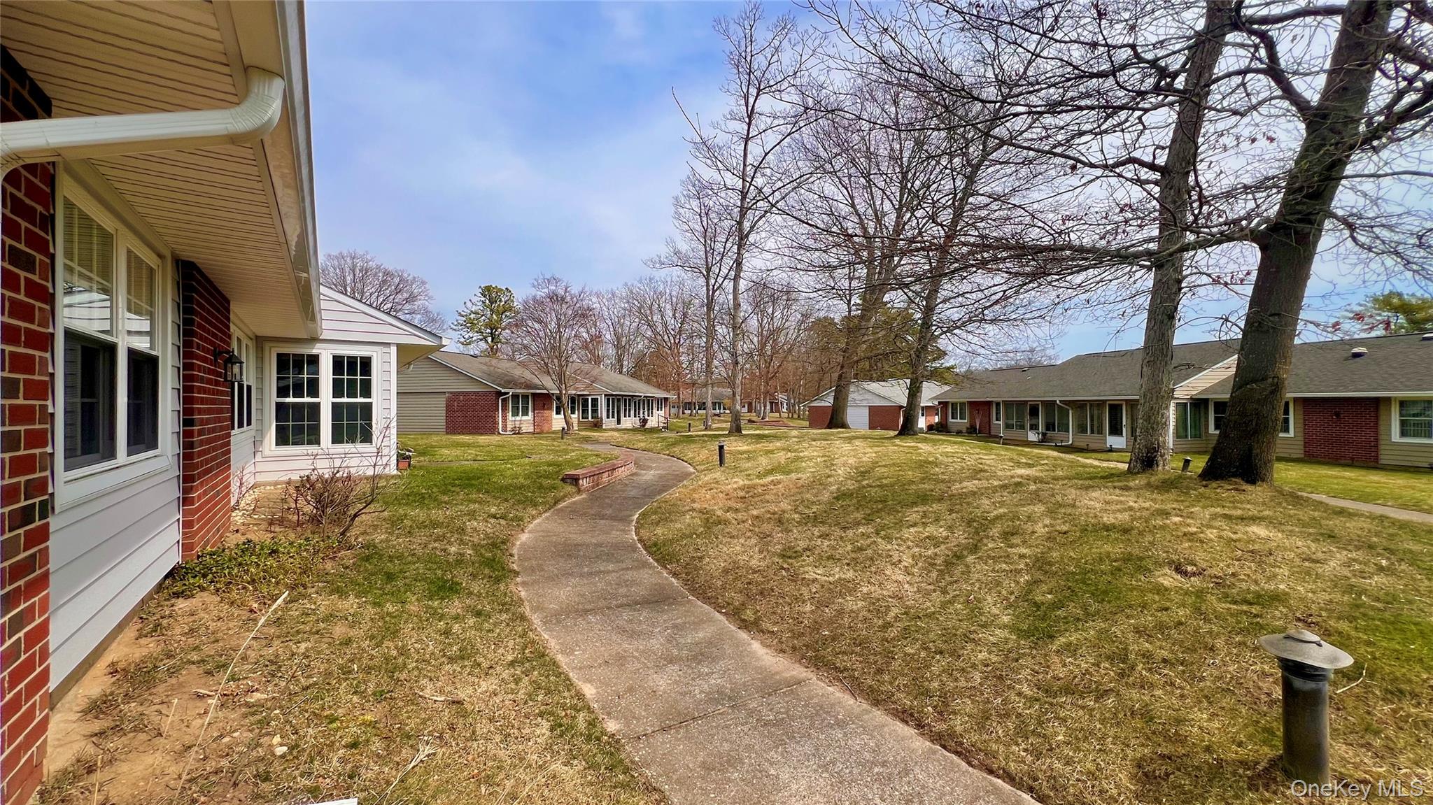 72 Enfield Court, Unit A Ridge, NY 11961 - Photo 3 of 15