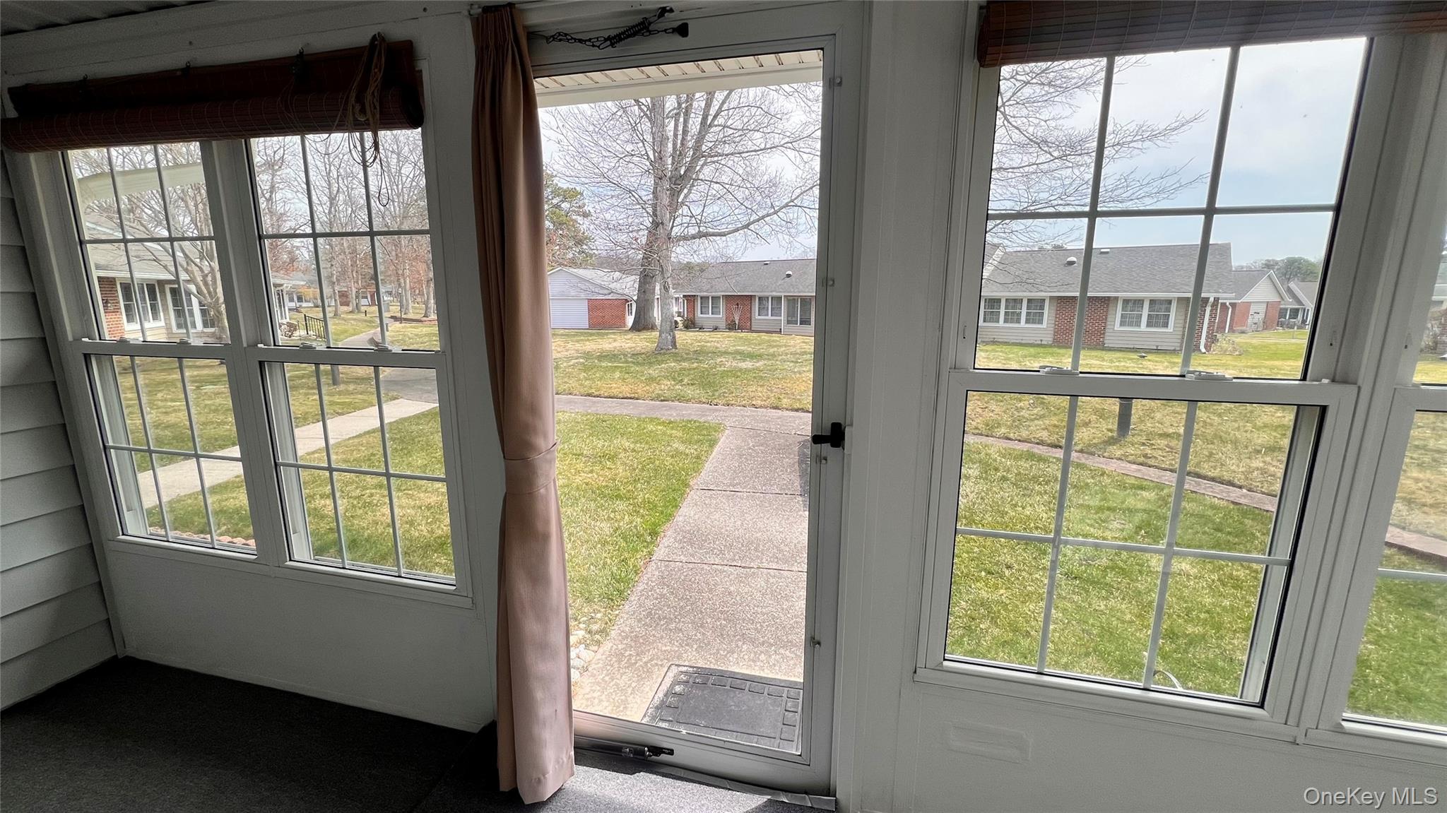 72 Enfield Court, Unit A Ridge, NY 11961 - Photo 5 of 15