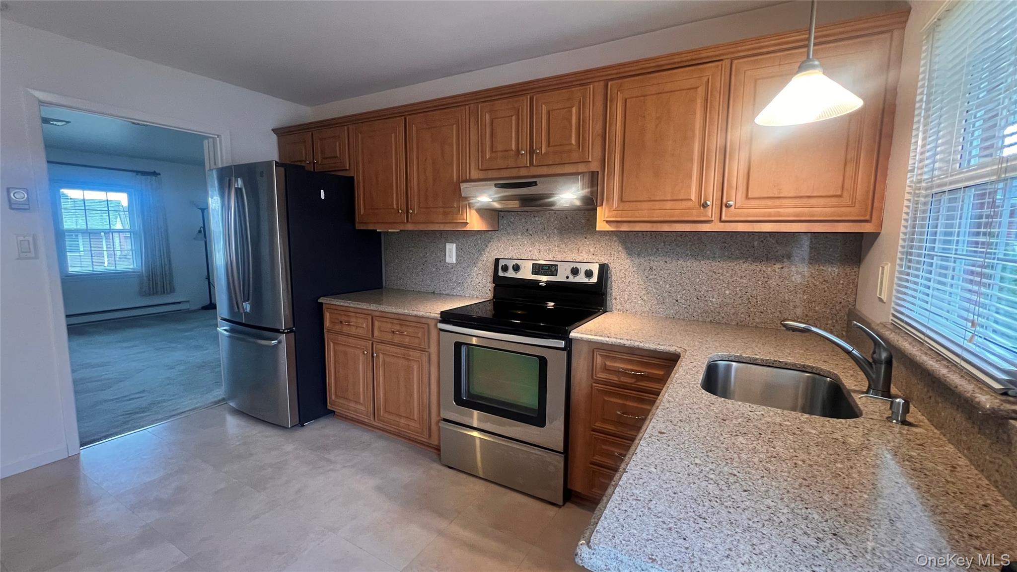 72 Enfield Court, Unit A Ridge, NY 11961 - Photo 6 of 15