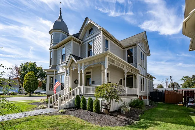 $339,900 | 103 North High Street, Rising Sun, IN 47040