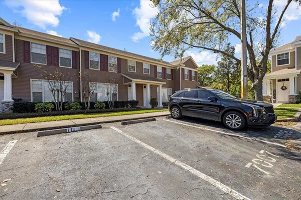 $1,700 | 11047 Black Swan Court, Seffner, FL 33584