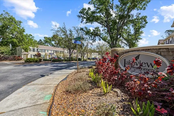 $1,700 | 11047 Black Swan Court, Seffner, FL 33584