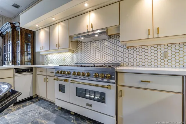 $1,395,000 | 6460 Southeast Winged Foot Drive, Stuart, FL 34997