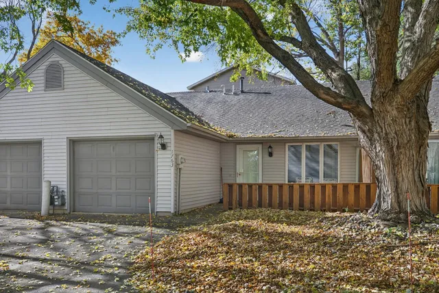 $179,900 | 1763 3rd Avenue Southwest, Rochester, MN 55902