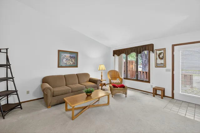 $179,900 | 1763 3rd Avenue Southwest, Rochester, MN 55902