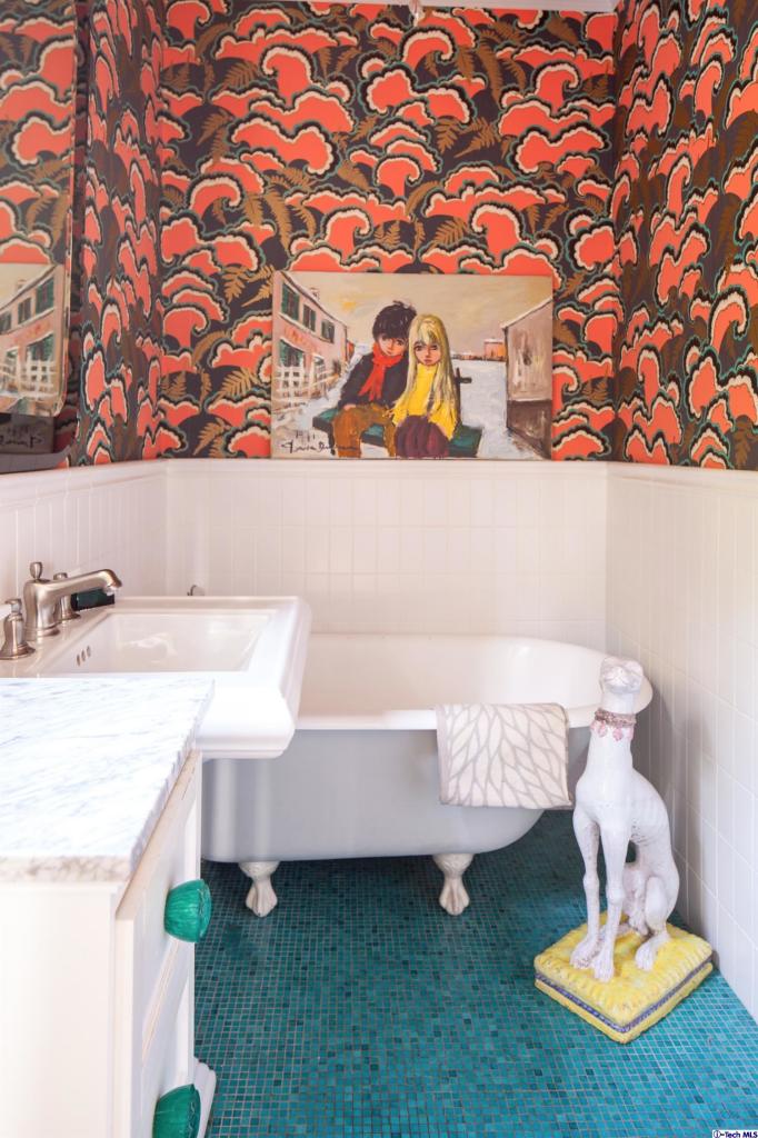 1665 Braeburn Road Altadena, CA 91001 - Photo 11 of 28 a picture of a sink in a kitchen