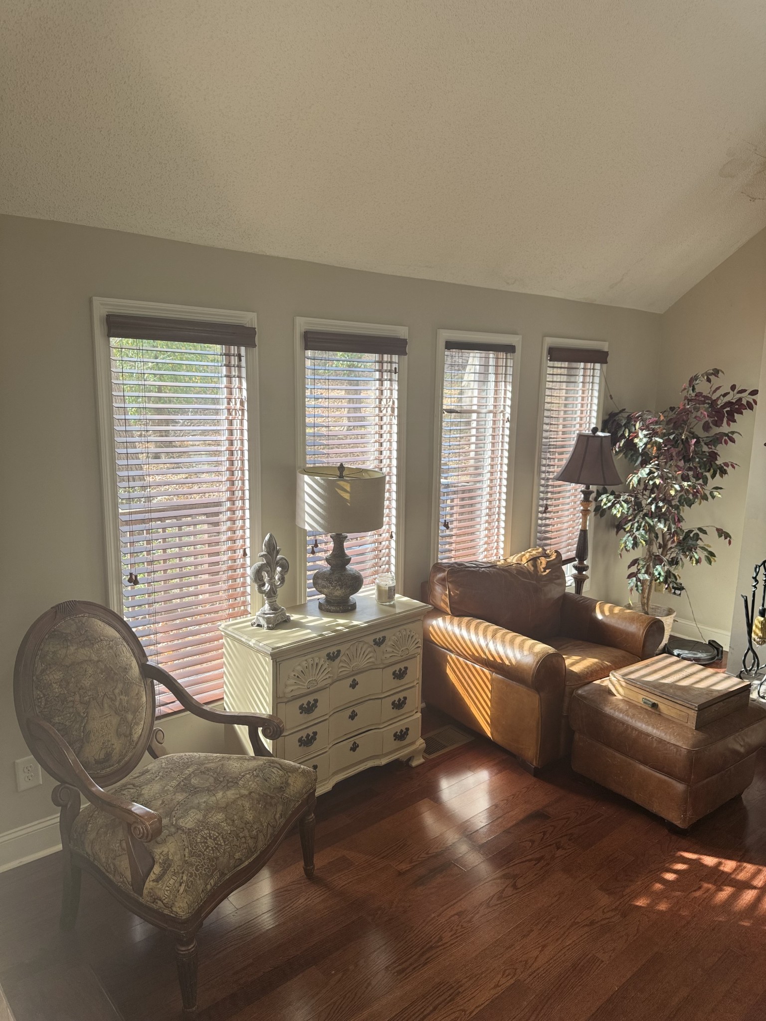 1304 Sycamore Valley Road Ashland City, TN 37015 - Photo 10 of 19 a living room with furniture and a large window