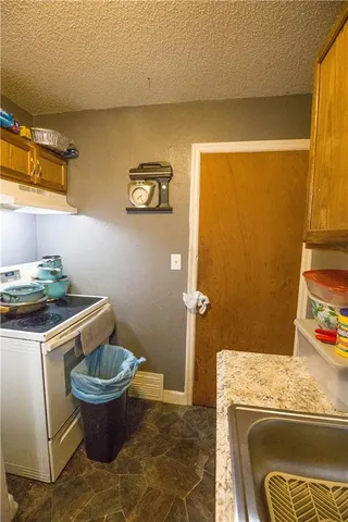 $159,000 | 5521-3 Wabash Avenue, Kansas City, MO 64130