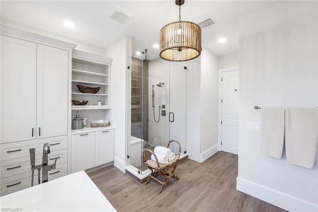 2106 Modena Court Naples, FL 34105 - Photo 27 of 42