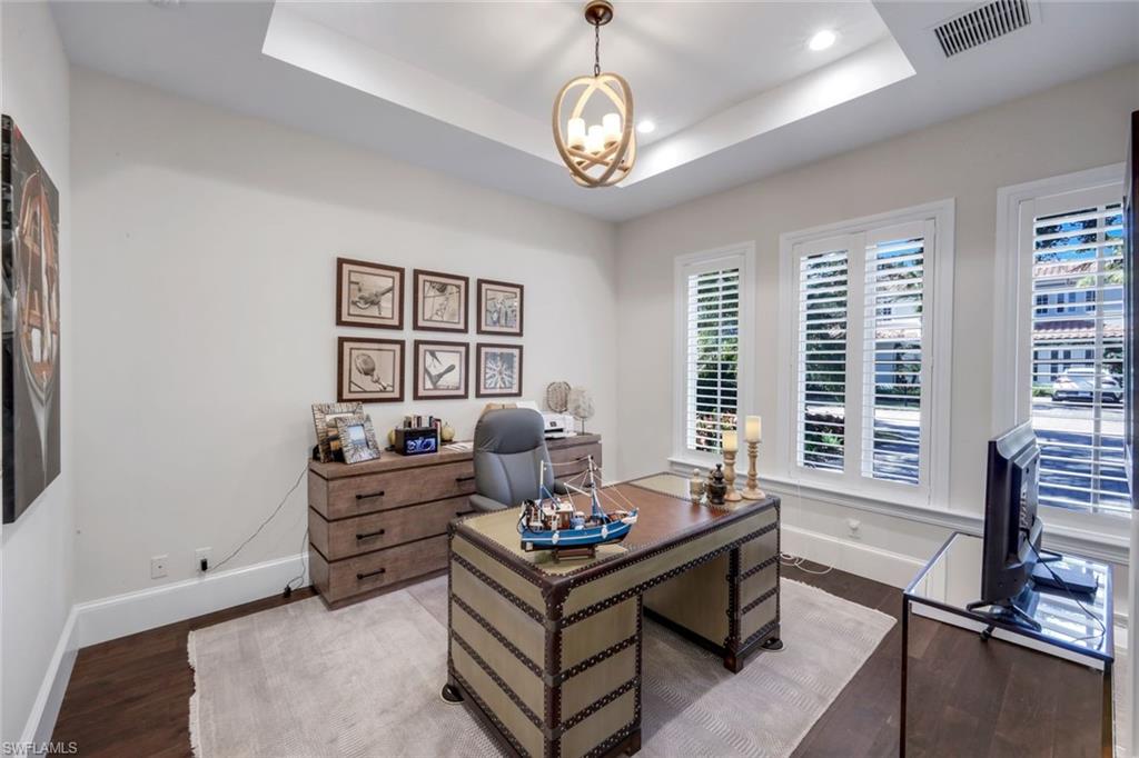 2106 Modena Court Naples, FL 34105 - Photo 34 of 42
