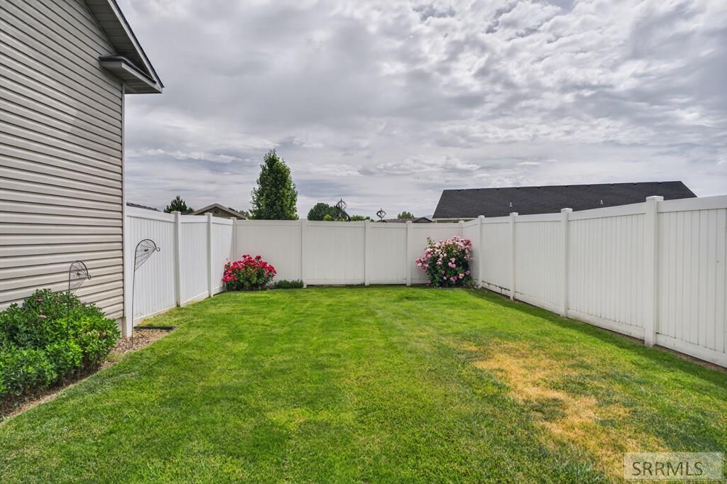 4520 Hershey Loop Chubbuck, ID 83202 - Photo 37 of 43