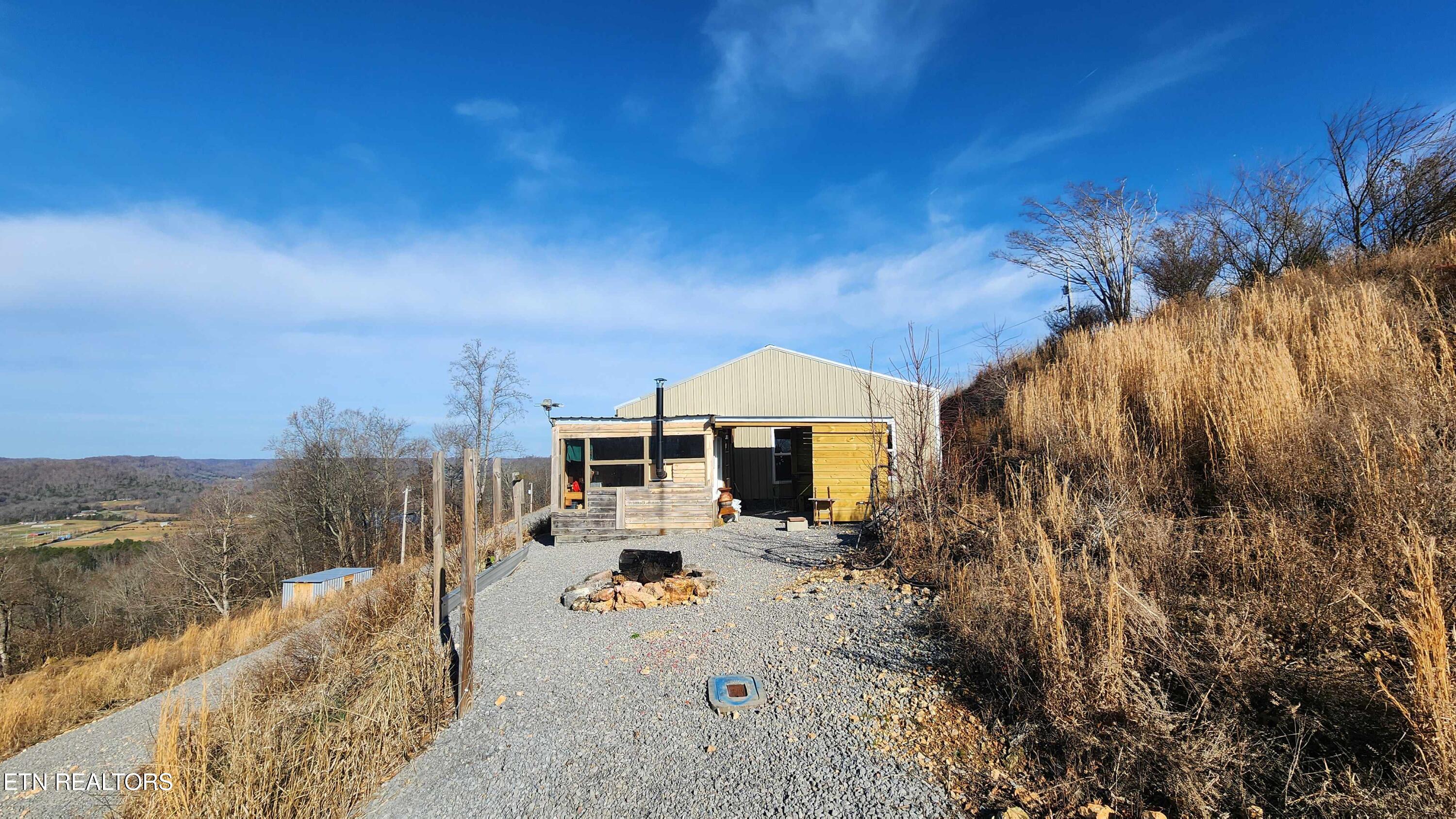 276 Schelley Road Gainesboro, TN 38562 - Photo 2 of 55 276 Schellley Road Gainsboro -- Back Vie