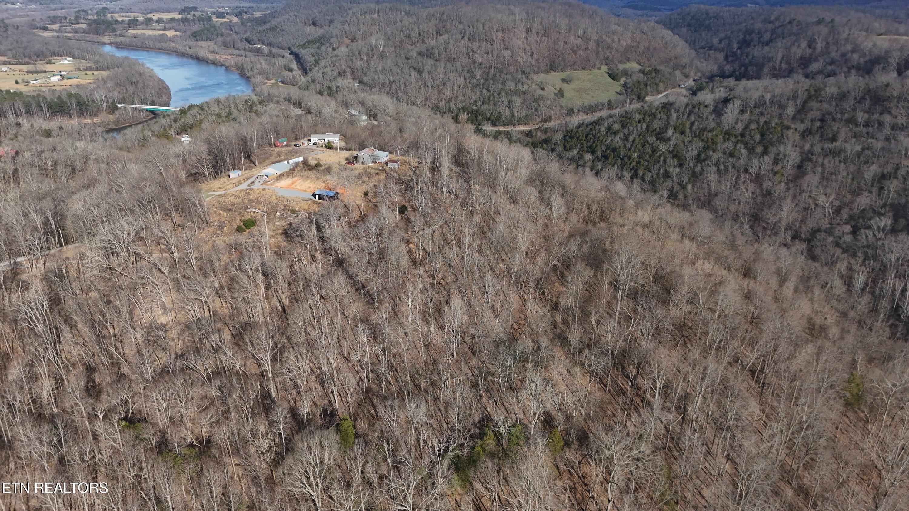 276 Schelley Road Gainesboro, TN 38562 - Photo 47 of 55 276 Schellley Road Gainsboro -- Drone Le