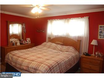 439 Foster Drive Springfield, PA 19064 - Photo 7 of 12 Bedroom - Main