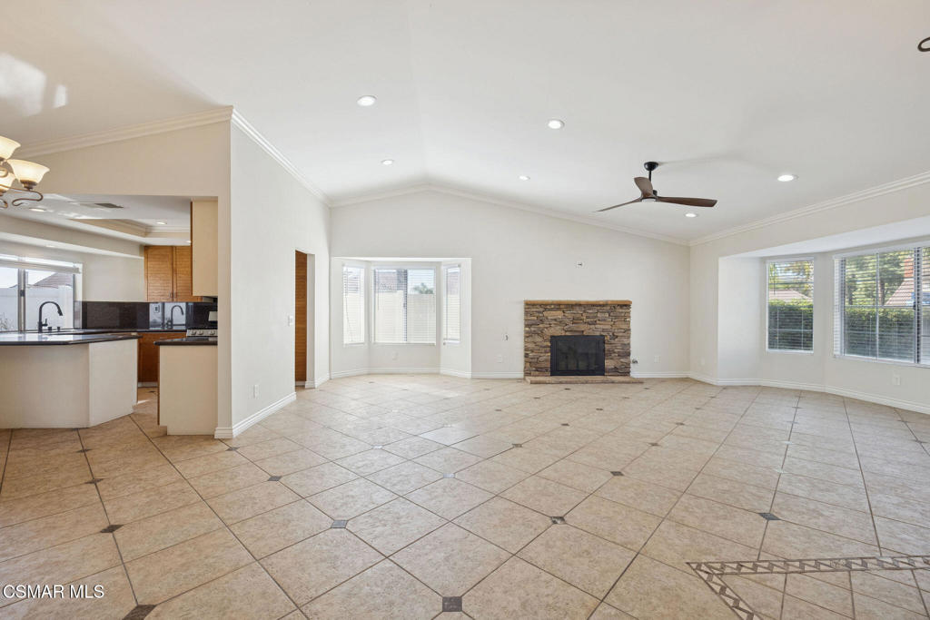 24223 Harvest Road Moreno Valley, CA 92557 - Photo 11 of 48