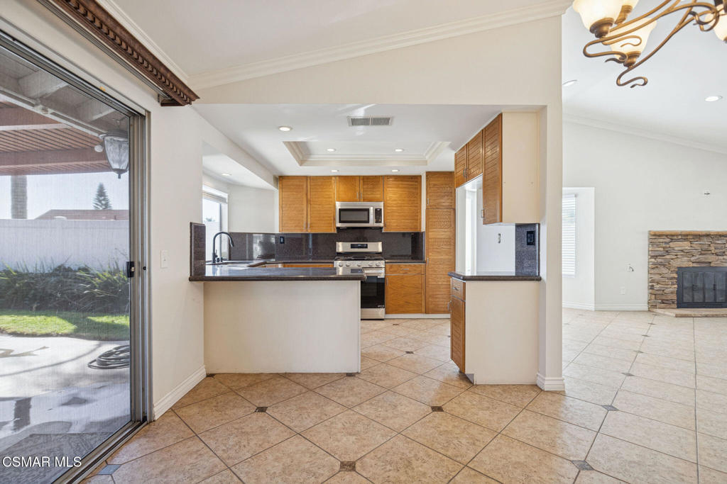 24223 Harvest Road Moreno Valley, CA 92557 - Photo 14 of 48