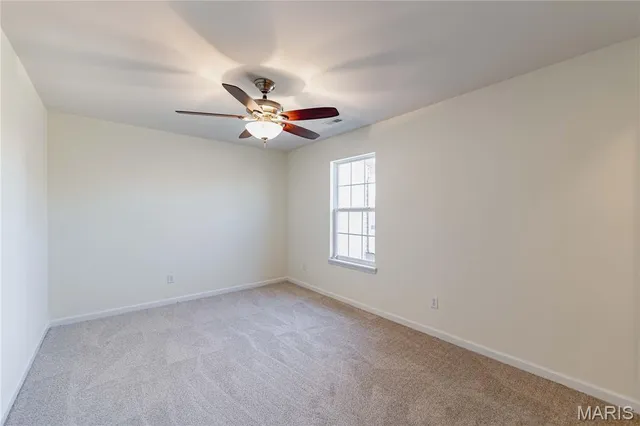 $287,500 | 618 Country Heights Drive, Lake St. Louis, MO 63367