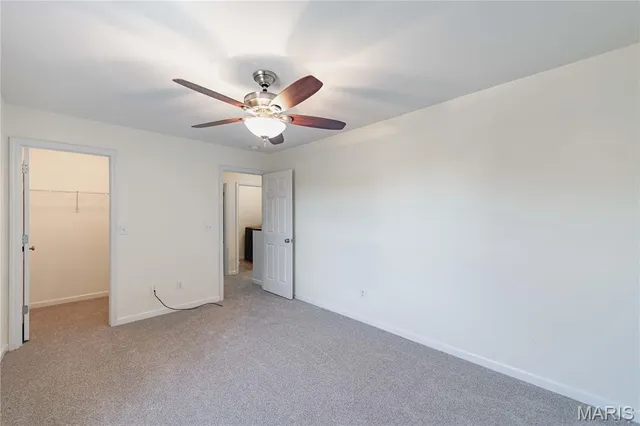 $287,500 | 618 Country Heights Drive, Lake St. Louis, MO 63367