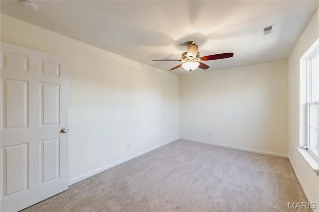 $287,500 | 618 Country Heights Drive, Lake St. Louis, MO 63367