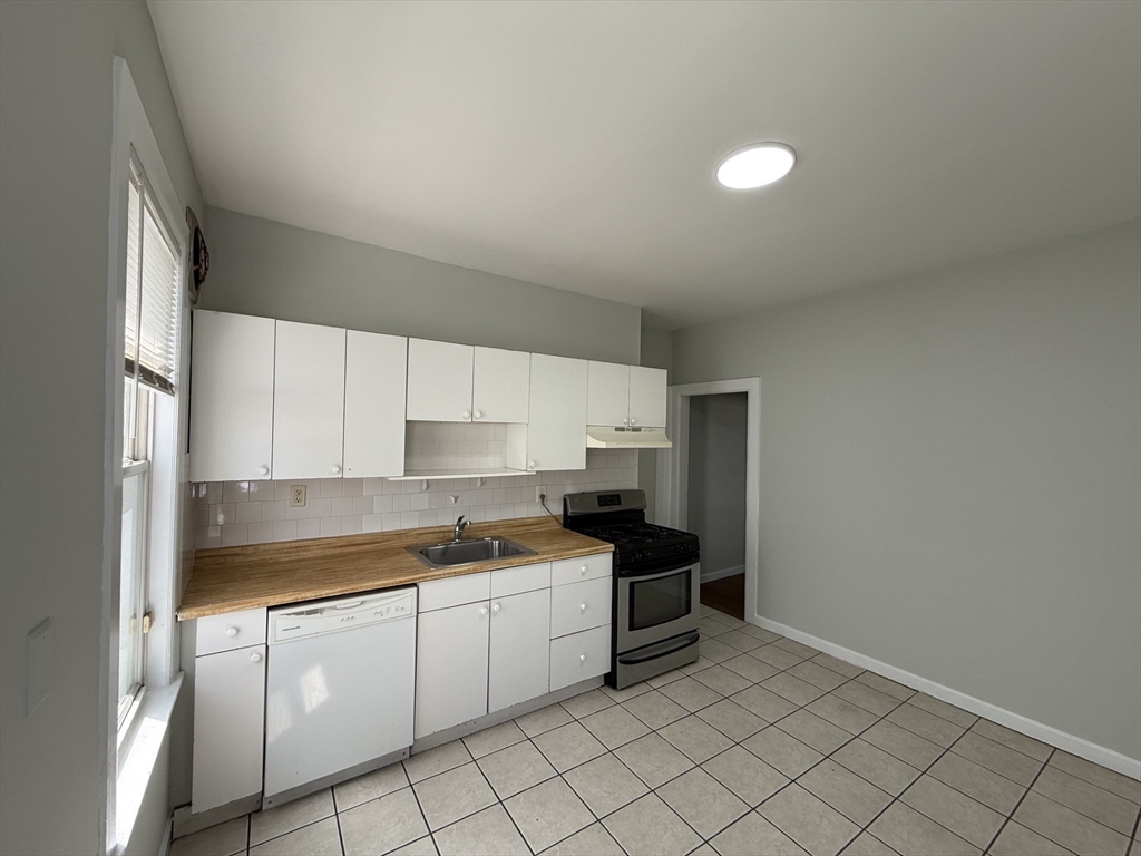 7 Harvard Terrace, Unit 2 Boston, MA 02134 - Photo 14 of 15