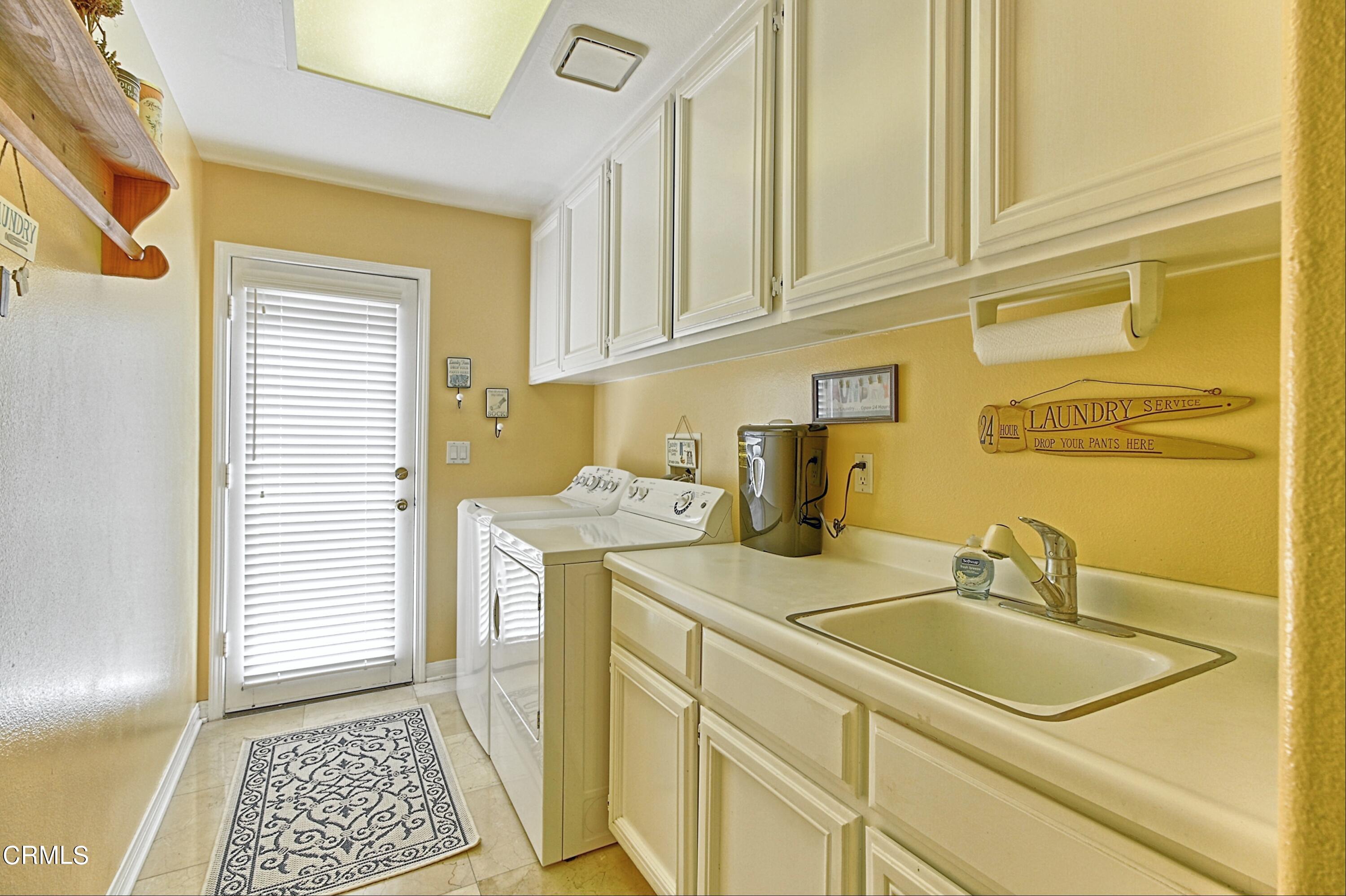 2210 Cedar Ridge Court Oxnard, CA 93036 - Photo 15 of 31 4D3F20AB-1B97-4945-B300-39F449AB64BA
