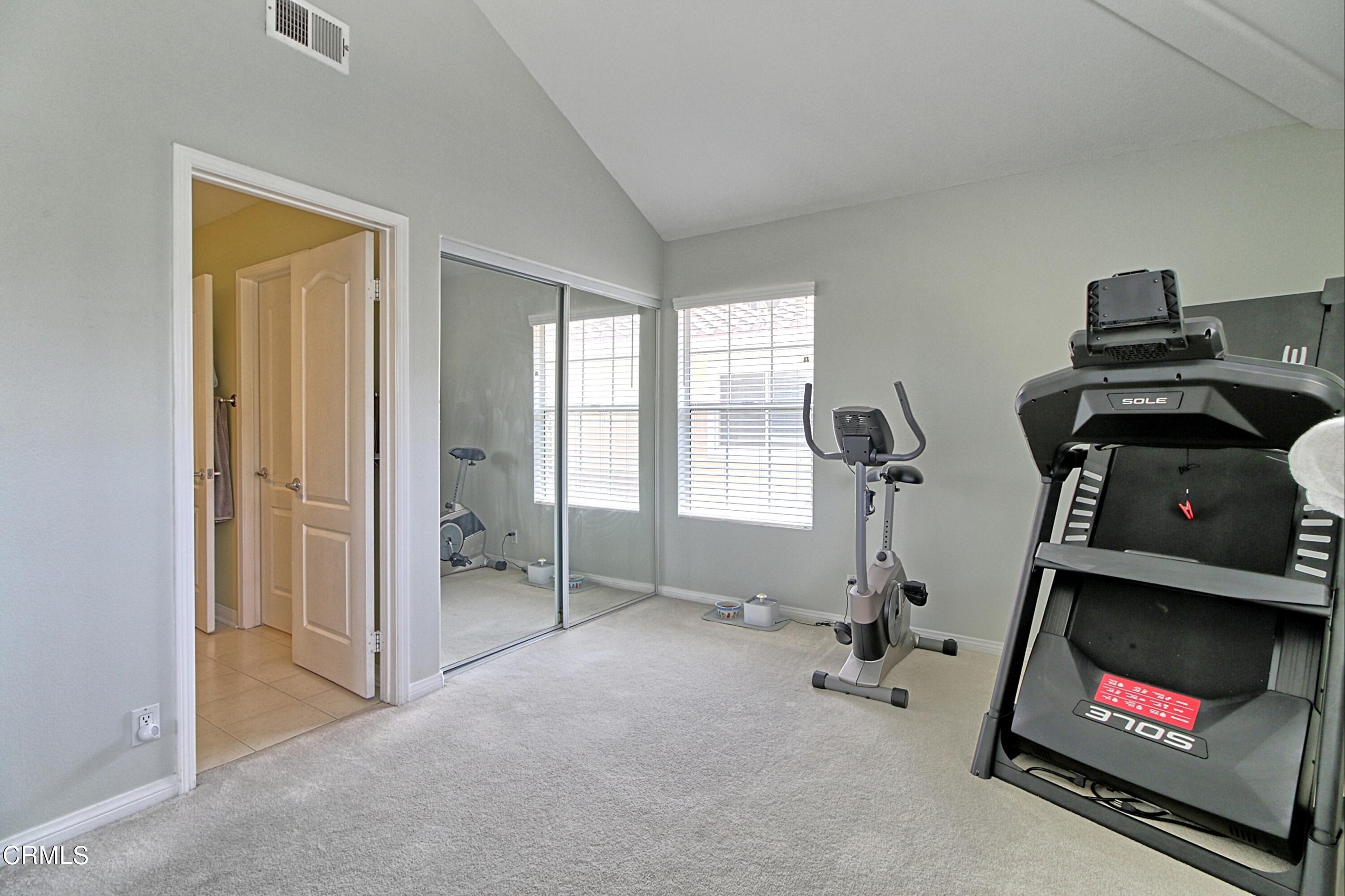 2210 Cedar Ridge Court Oxnard, CA 93036 - Photo 18 of 31 5787A915-4765-4C53-8734-0B3C9769CF8C