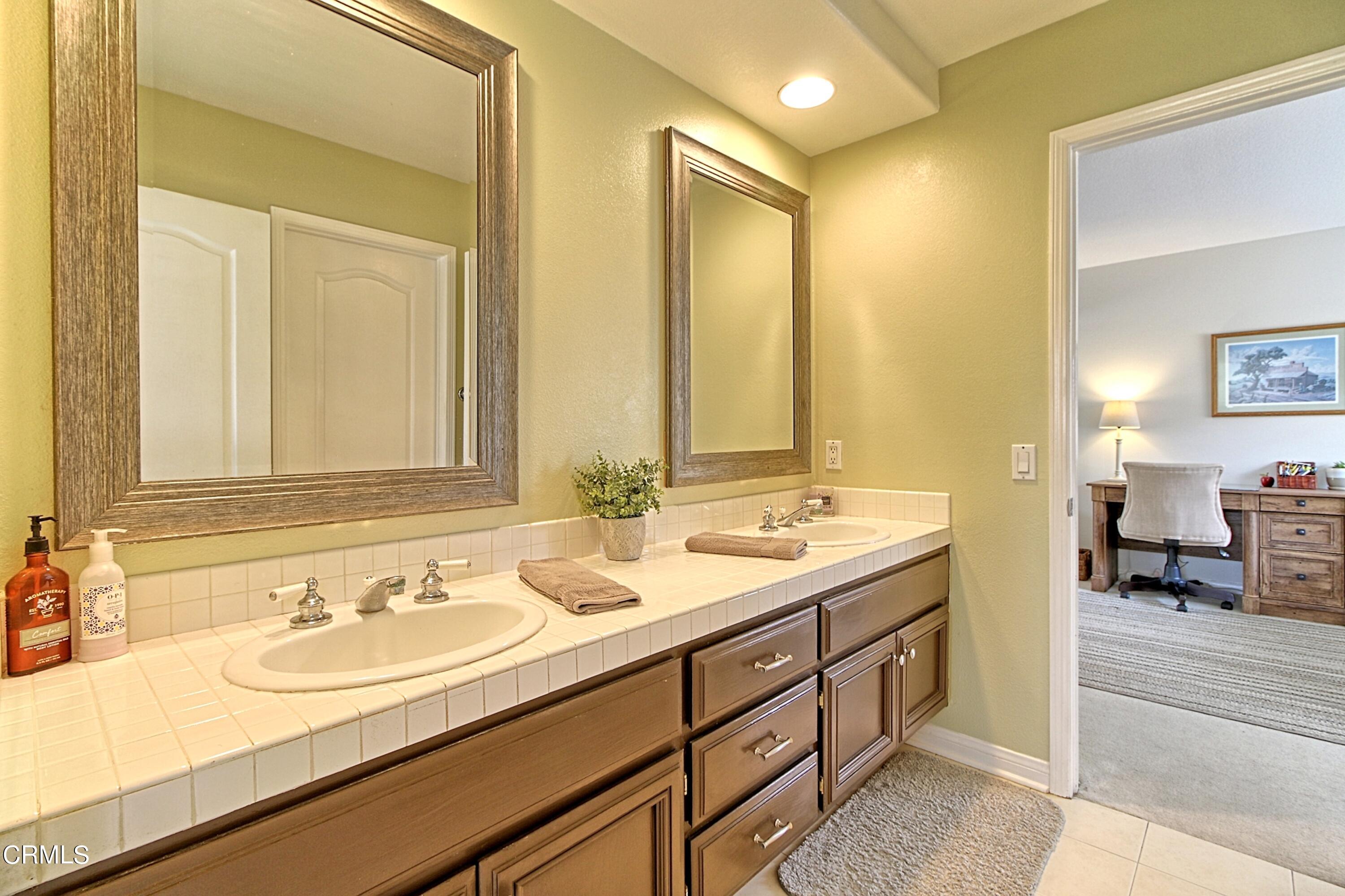2210 Cedar Ridge Court Oxnard, CA 93036 - Photo 19 of 31 AE69E824-B67C-4803-94A5-7EA21093DFF0