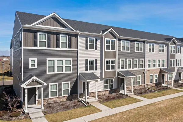 $399,000 | 5872 156th Way, St. Paul, MN 55124