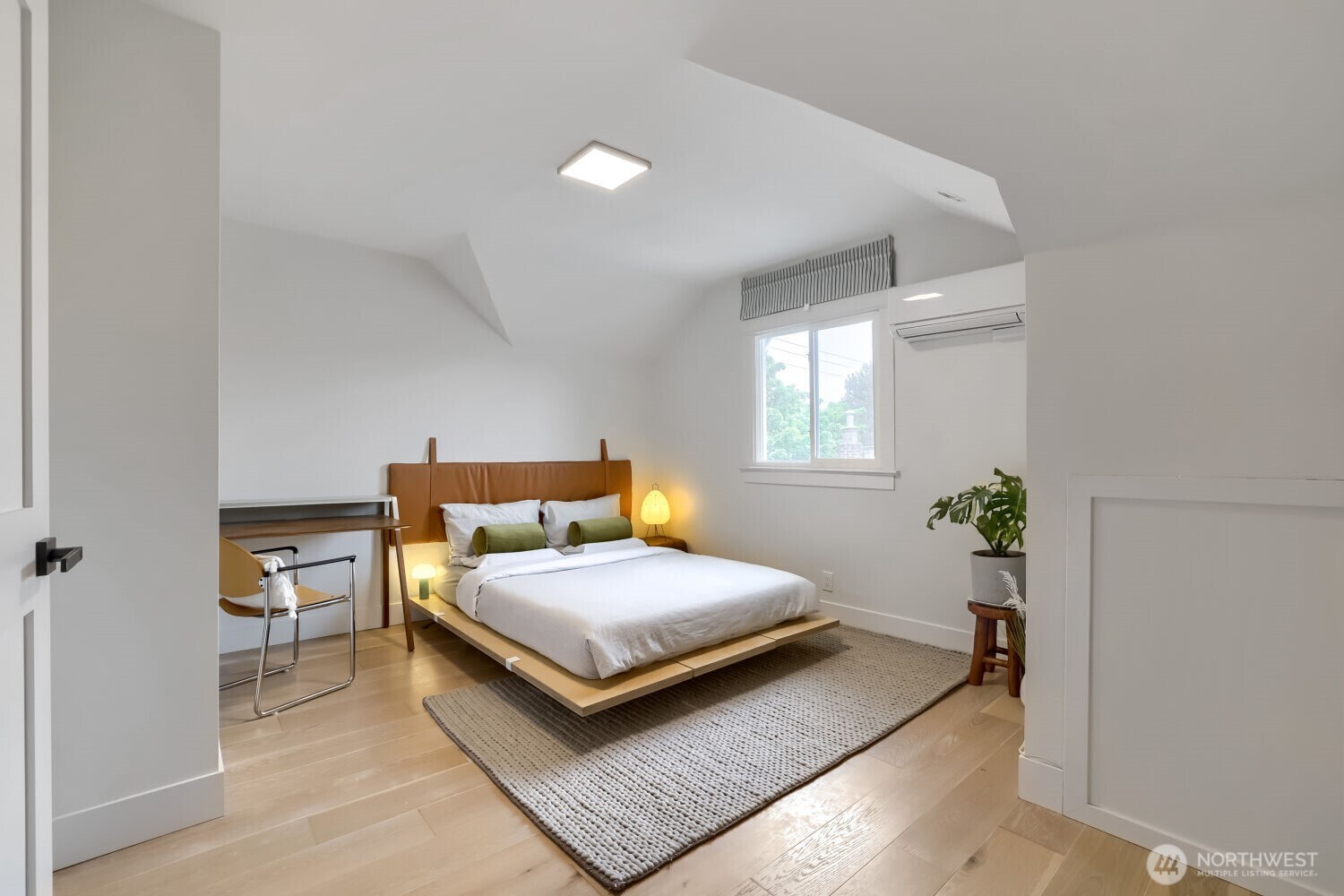 1608 North 50th Street Seattle, WA 98103 - Photo 23 of 30