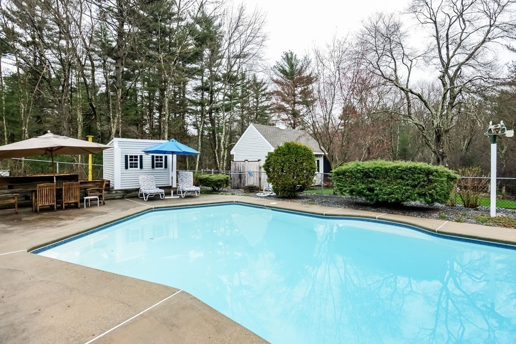 7 Hoover Road Norfolk, MA 02056 - Photo 5 of 30 Gallery Image 5