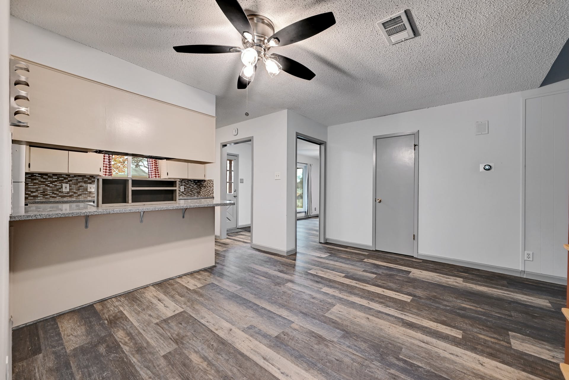 6706 Kings Point Austin, TX 78723 - Photo 11 of 25