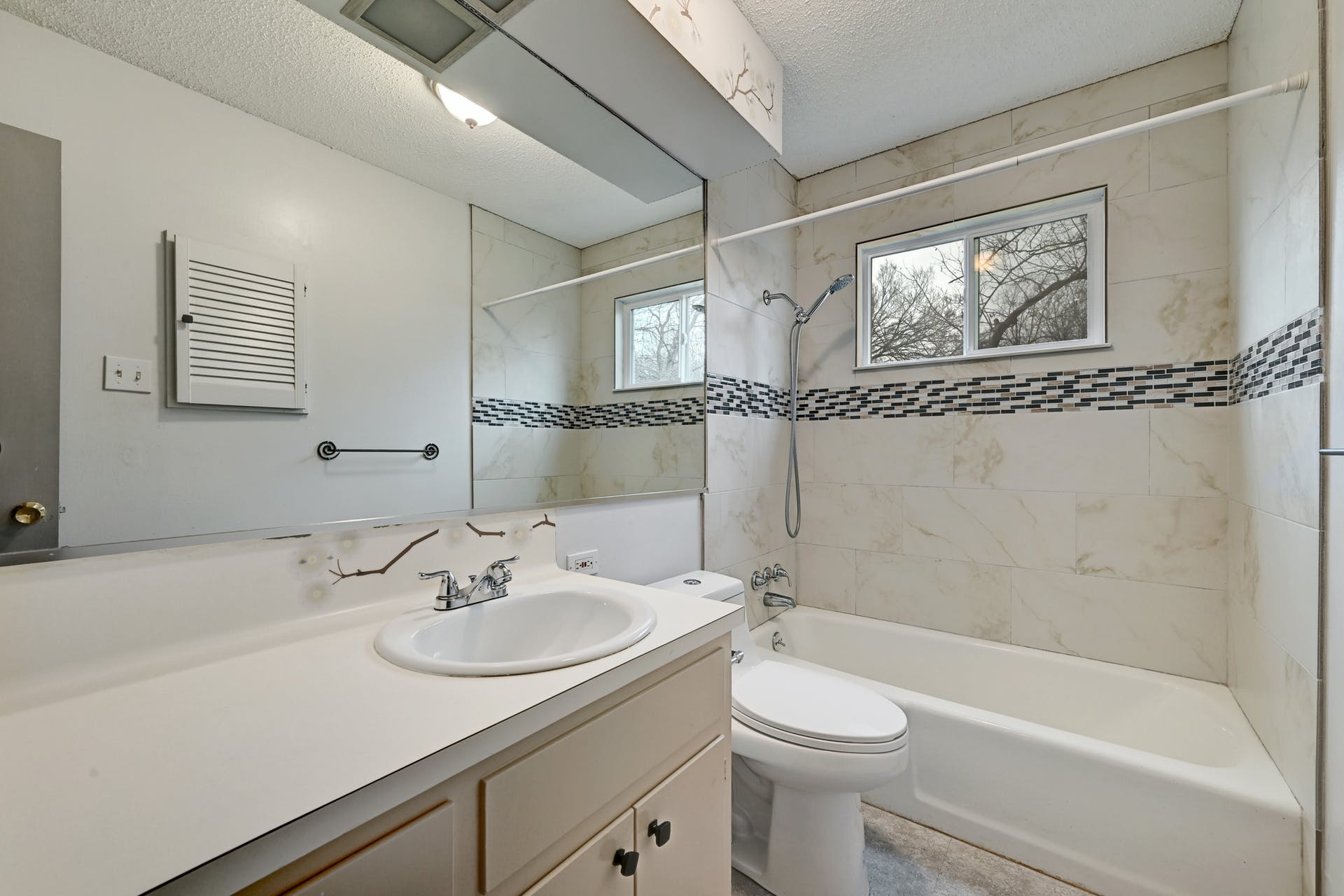 6706 Kings Point Austin, TX 78723 - Photo 21 of 25