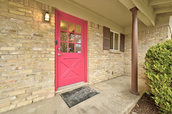 $2,295 | 6706 Kings Point, Austin, TX 78723