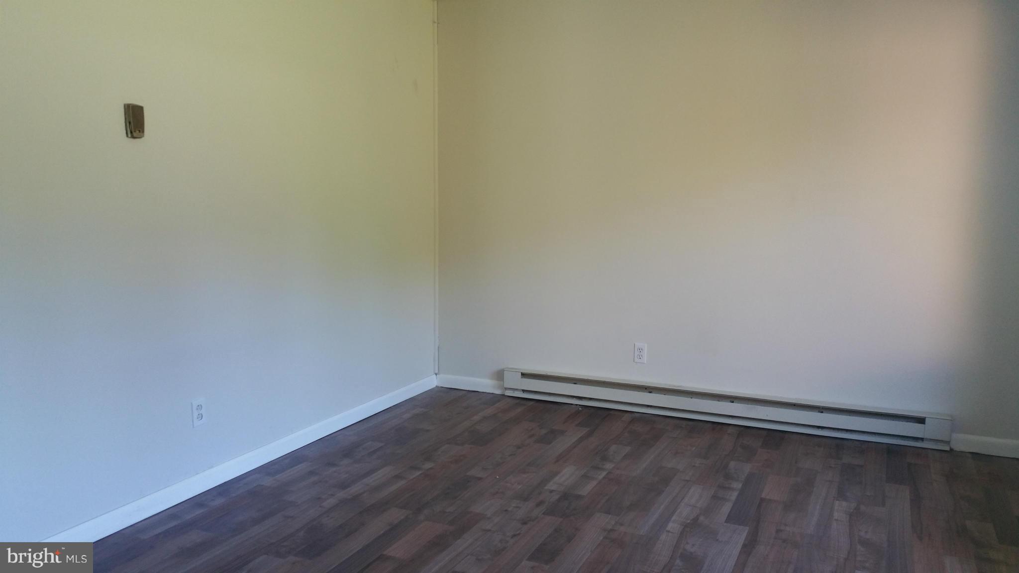 901 Joppa Farm Road Joppa, MD 21085 - Photo 14 of 29 Living Room