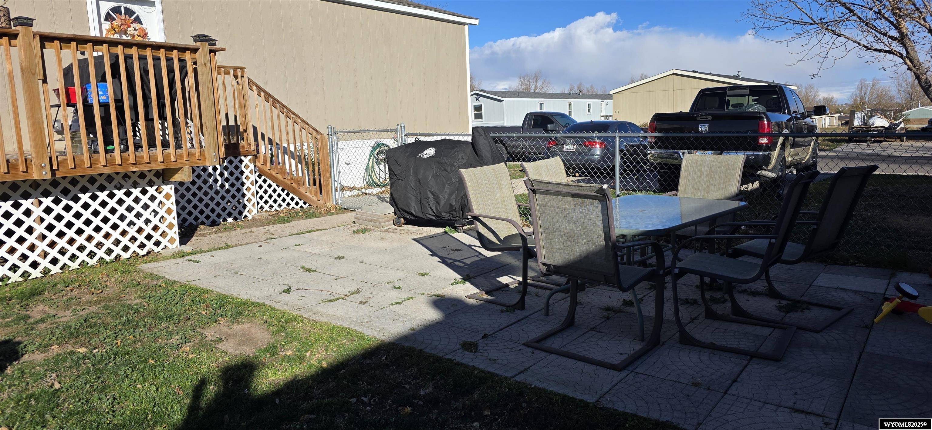 609 Little Valley Trail Cheyenne, WY 82007 - Photo 5 of 16