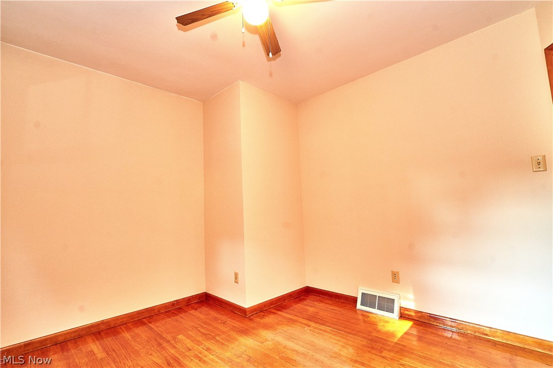 2863 Kendall Road Akron, OH 44321 - Photo 28 of 29