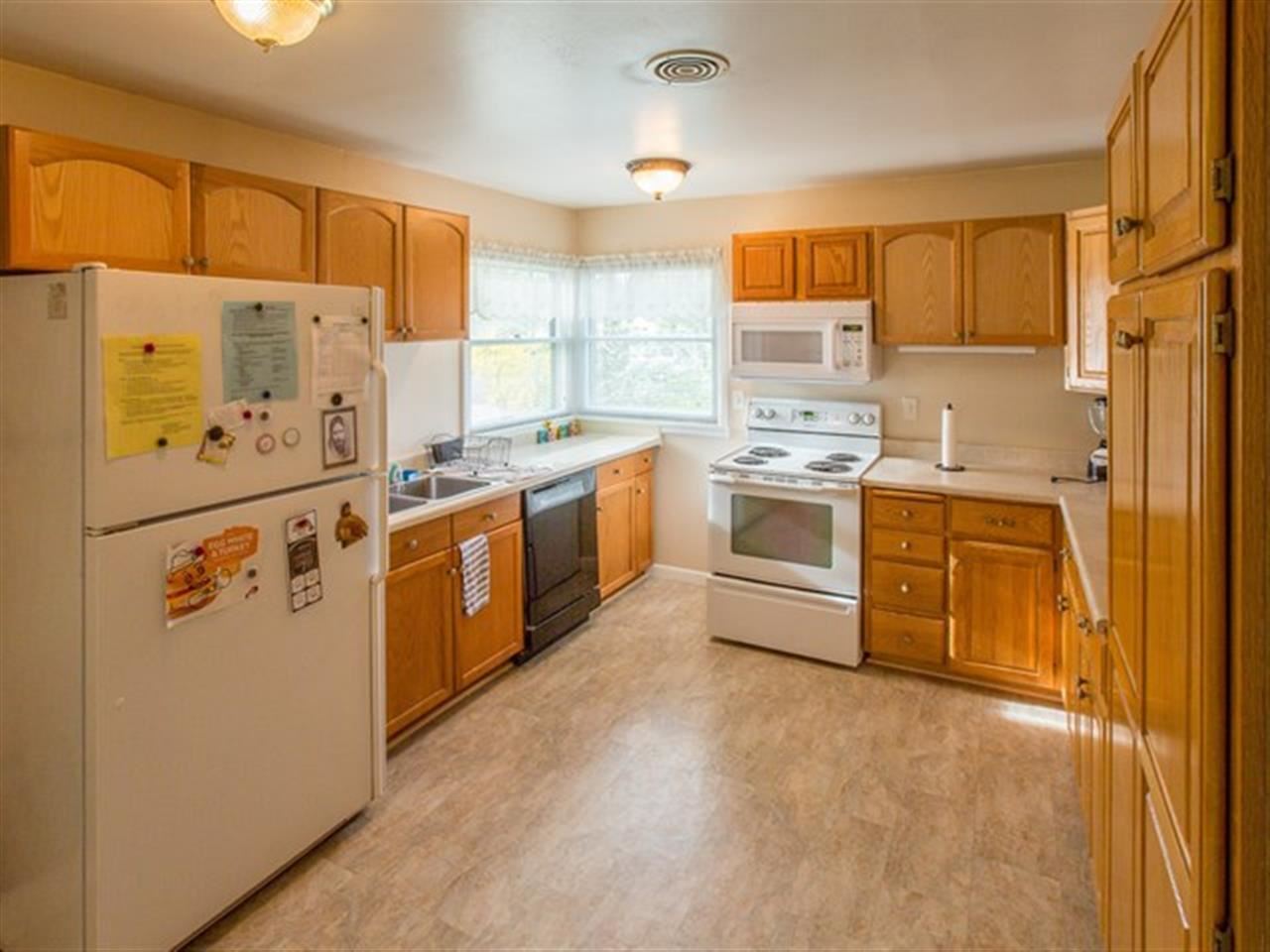 111 West Graves Road Spokane, WA 99218 - Photo 5 of 20