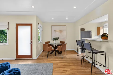 $1,585,000 | 2822 11th Street, Santa Monica, CA 90405