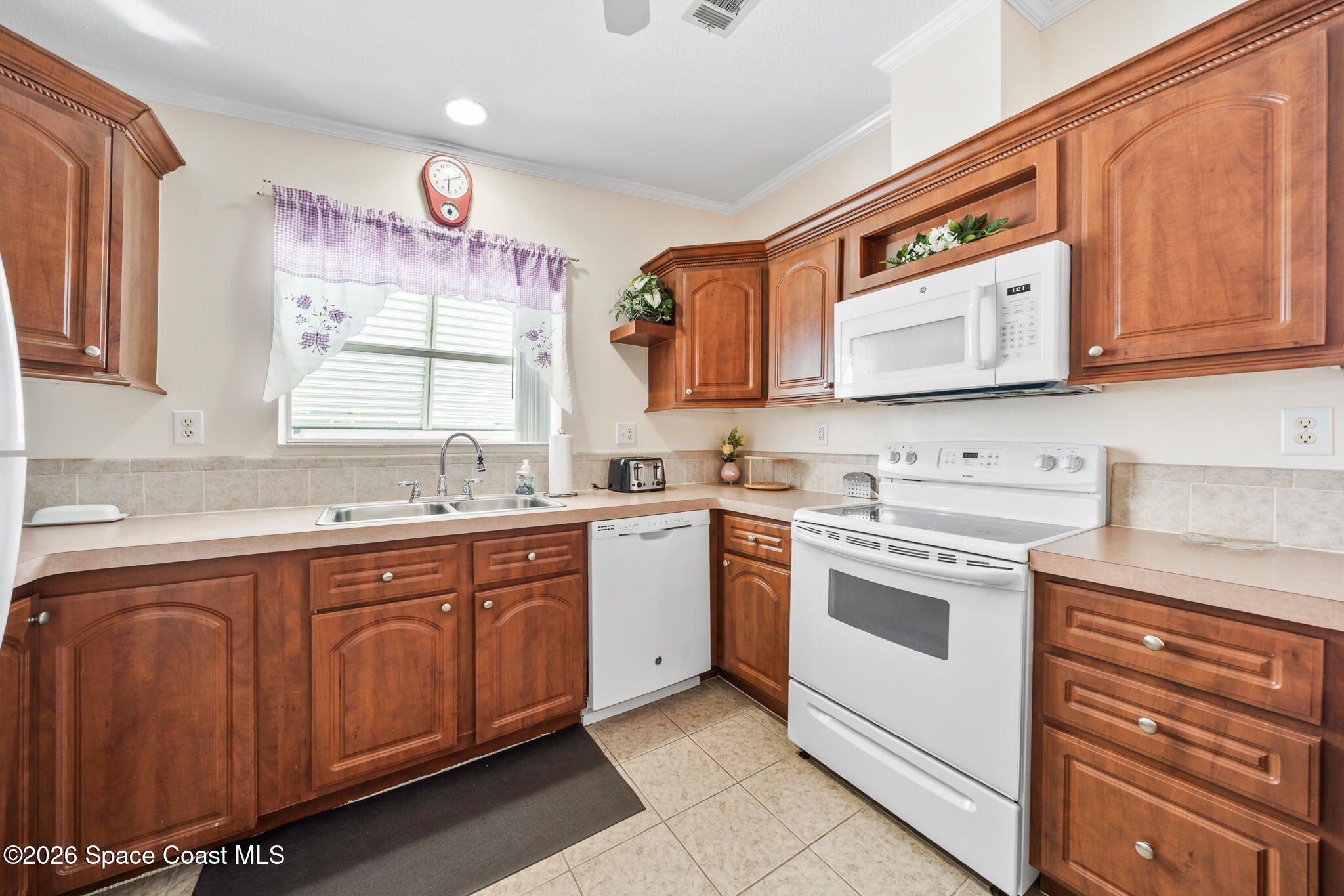 1854 Mango Street Northeast Palm Bay, FL 32905 - Photo 8 of 35 14-untitled-14