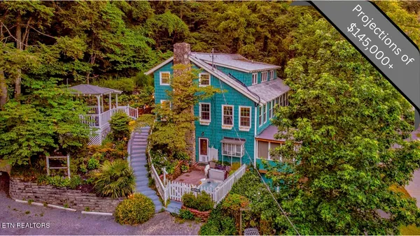 $899,000 | 204 Hill Street, Gatlinburg, TN 37738