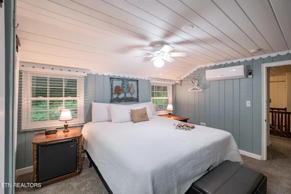 $899,000 | 204 Hill Street, Gatlinburg, TN 37738